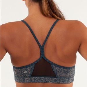 Lululemon Flow Y Bra IV Herringbone EUC